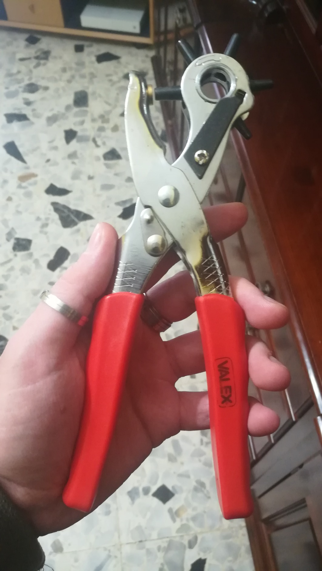 Valex pinza a fustella 215 mm 6 fori 2,5-5 mm