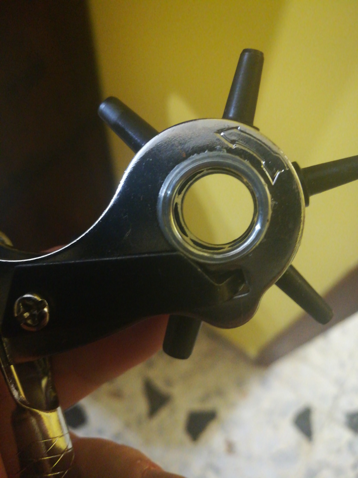 Valex pinza a fustella 215 mm 6 fori 2,5-5 mm
